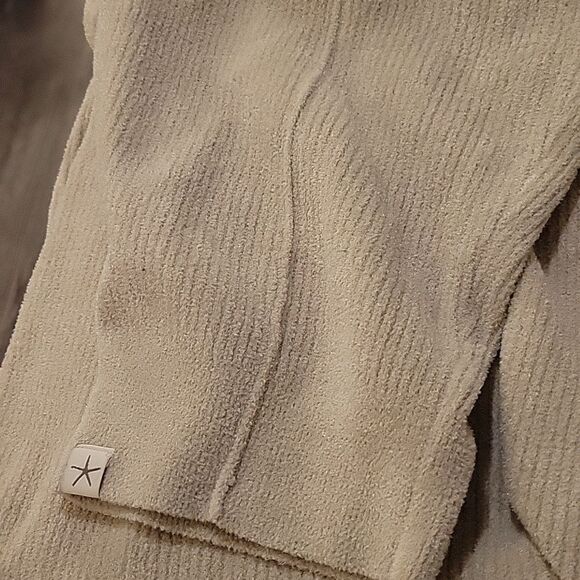 Barefoot Dreams Petite CozyChic Ultra Lite Pintuck Tapered 2x P Petite - Picture 4 of 7